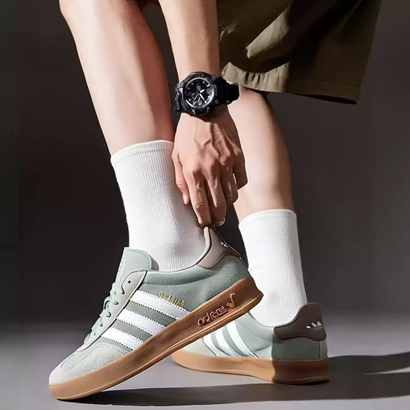 Street Fashion Adidas - Adidas JI3526 Retro Daily Trainers Abu-abu