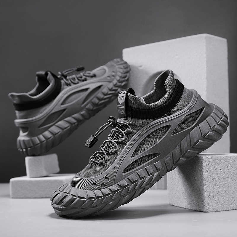 Street Fashion In Vietnam - Sepatu Sneakers Pria Peninggi Badan Plateforme,