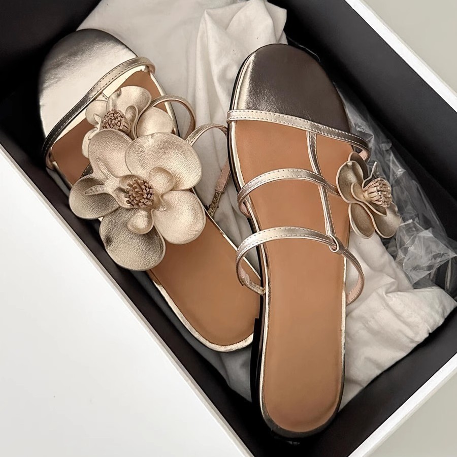 Sepatu Baru Musim Panas untuk  - Street Fashion In Japan ulasan dan harga